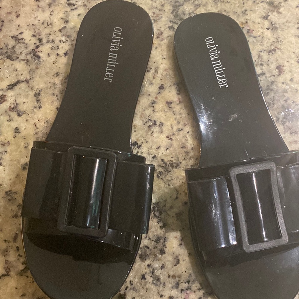 Olivia Miller Black jelly sliders NWOT size 10